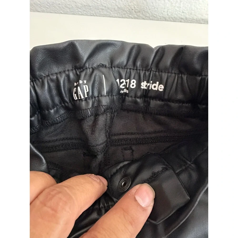Baby Gap Black Faux Leather Pants 12-18 Months Elastic Waist Snap Inseam